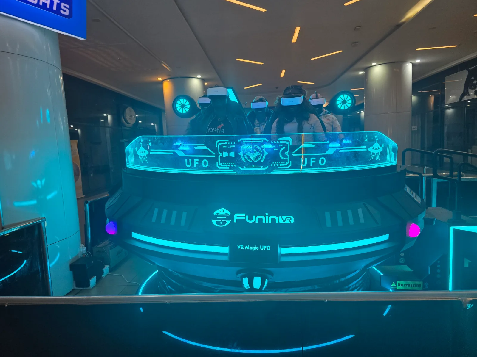FunVR station